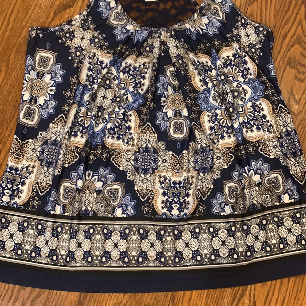NWT. Robin tank blouse